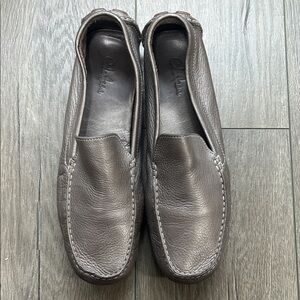 Cole Haan Women's Gray/Gold Leather Slip-On Loafers 10M